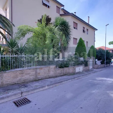شقة Laura E, Due Camere, Aria Condizionata, E A 200 M Dal Mare! By Alfareal كاستيغليون ديلا بيسكايا