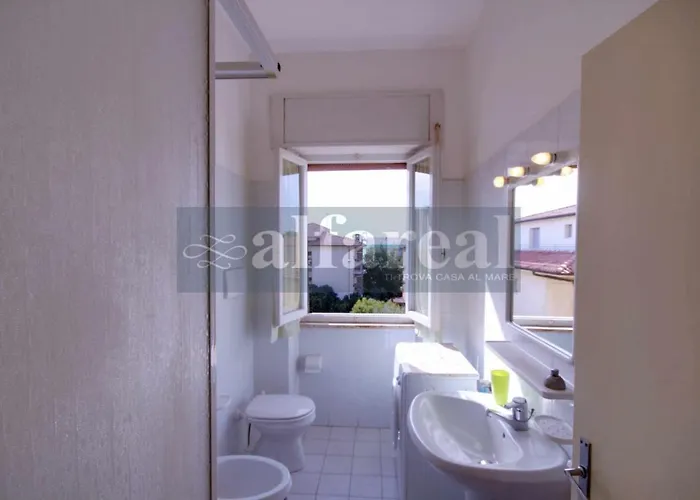 Laura E, Due Camere, Aria Condizionata, E A 200 M Dal Mare! By Alfareal *