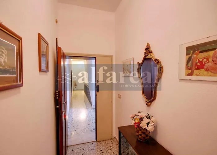 Apartament Laura E, Due Camere, Aria Condizionata, E A 200 M Dal Mare! By Alfareal